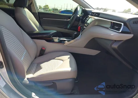 2018 Toyota Camry L/Le/Xle/Se/Xse z USA, uszkodzony, nr VIN JTNB11HK0J3039085